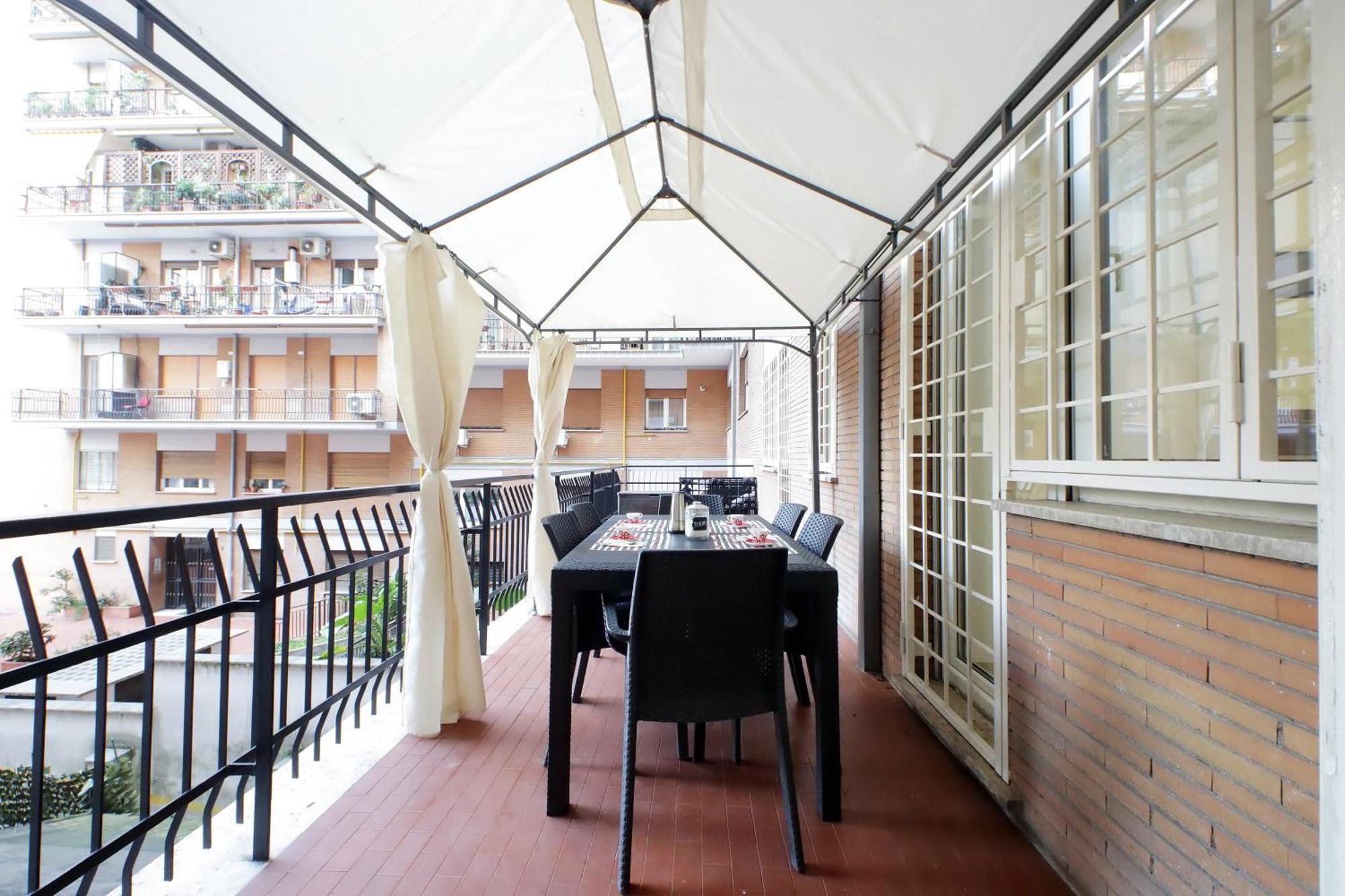 Lovely Apartment With Terrace Near The Vatican Rome Buitenkant foto